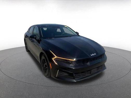 Aurora Black Pearl 2025 Kia K5 LXS