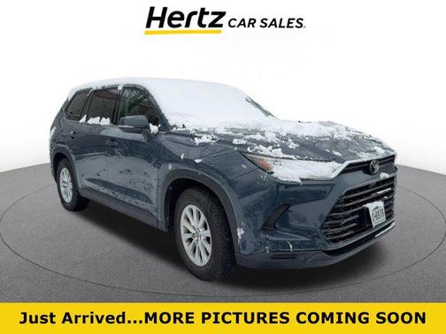 2025 Toyota Highlander LE