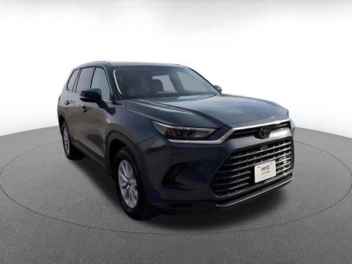 2025 Toyota Highlander LE