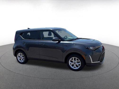 Gravity Gray 2025 Kia Soul LX