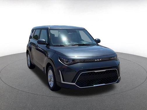 Gravity Gray 2025 Kia Soul LX