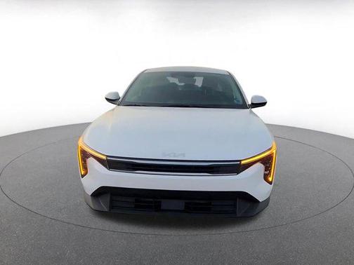 Snow White Pearl 2025 Kia K4 LXS