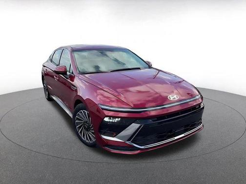 2025 Hyundai SONATA Hybrid SE
