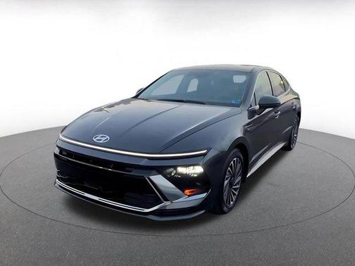 2025 Hyundai SONATA Hybrid SE