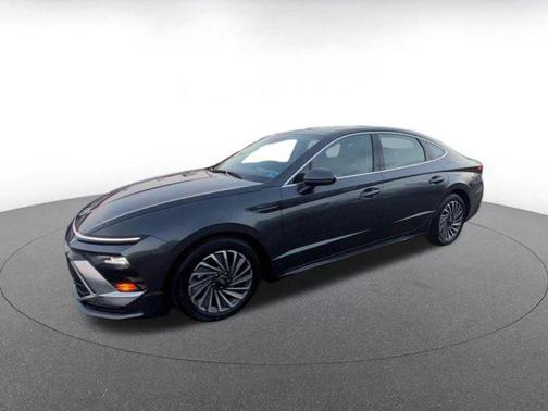 2025 Hyundai SONATA Hybrid SE