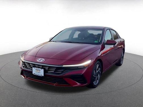 2025 Hyundai ELANTRA SEL