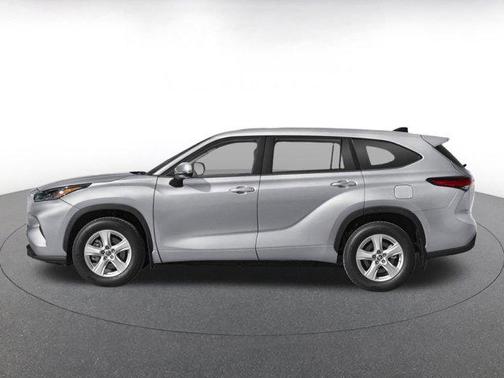 Celestial Silver Metallic 2025 Toyota Highlander LE