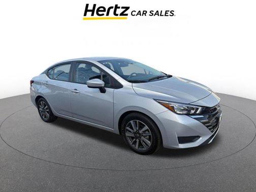 Brilliant Silver Metallic 2025 Nissan Versa 1.6 SV