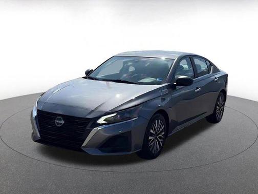 Gun Metallic 2025 Nissan Altima SV FWD