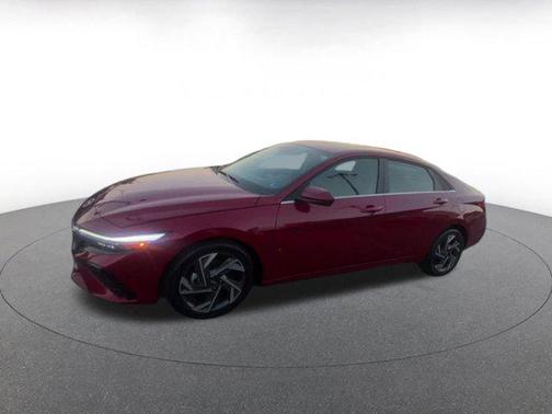 2025 Hyundai ELANTRA SEL