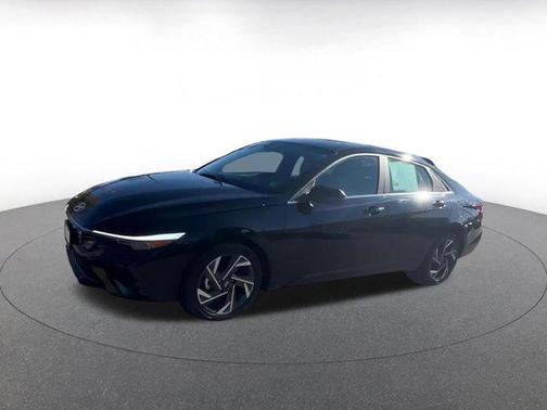 2025 Hyundai ELANTRA HEV Limited