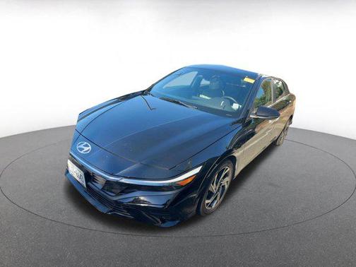 2025 Hyundai ELANTRA HEV Limited