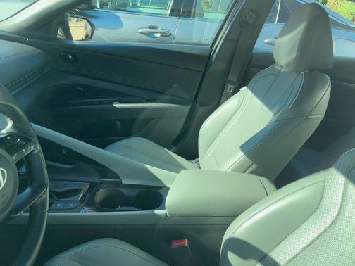 2025 Hyundai ELANTRA HEV Limited