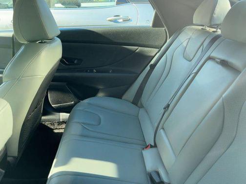 2025 Hyundai ELANTRA HEV Limited