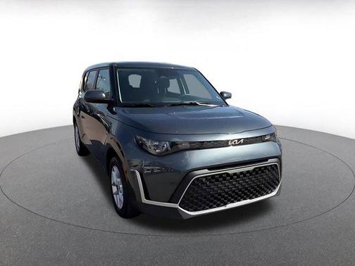 Gravity Gray 2025 Kia Soul LX