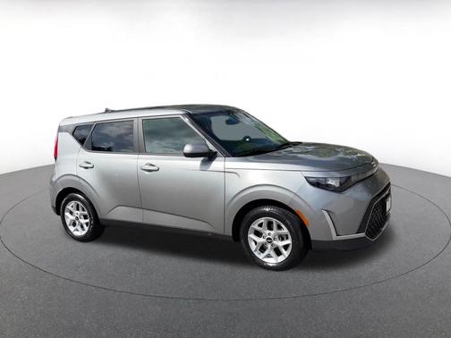 Steel Gray 2025 Kia Soul LX