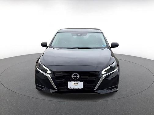 Super Black 2025 Nissan Altima SV FWD
