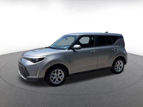 Steel Gray 2025 Kia Soul LX
