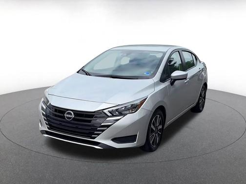 Brilliant Silver Metallic 2025 Nissan Versa 1.6 SV