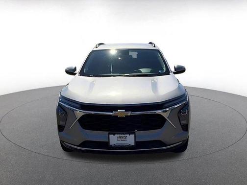 Sterling Gray Metallic 2025 Chevrolet Trax LT