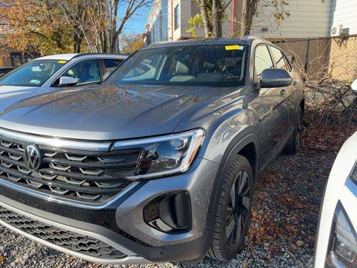 2025 Volkswagen Atlas Cross Sport 2.0T SE w/Technology