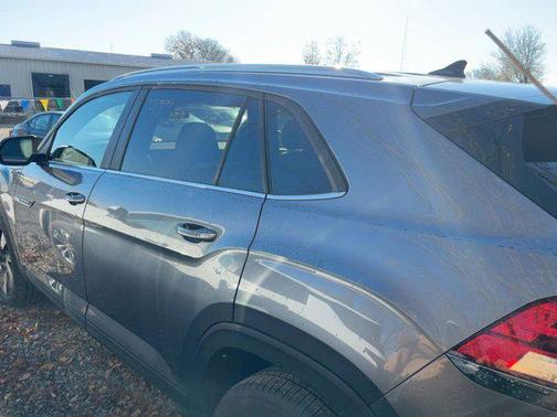 2025 Volkswagen Atlas Cross Sport 2.0T SE w/Technology