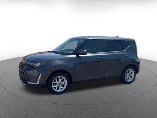 Gravity Gray 2025 Kia Soul LX