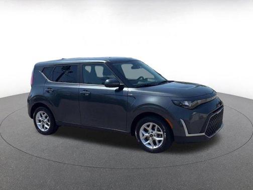 Gravity Gray 2025 Kia Soul LX