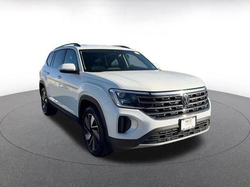 2025 Volkswagen Atlas 2.0T SE w/Technology 4MOTION