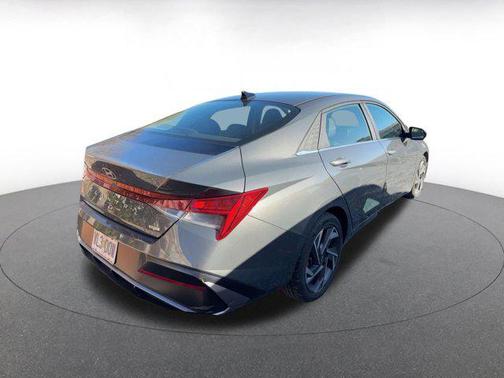 2025 Hyundai ELANTRA HEV Limited