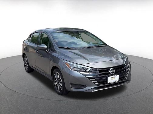 Gun Metallic 2025 Nissan Versa 1.6 SV