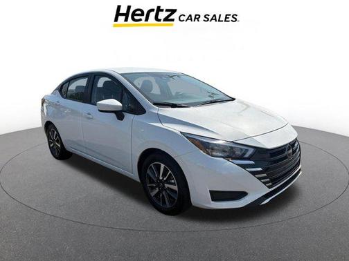 Aspen White Tricoat 2025 Nissan Versa 1.6 SV