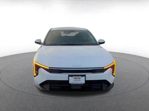 Snow White Pearl 2025 Kia K4 LXS