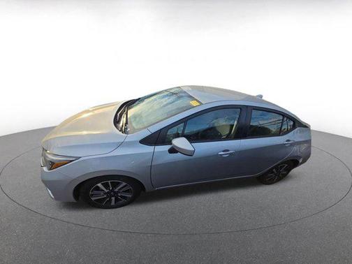 Brilliant Silver Metallic 2025 Nissan Versa 1.6 SV