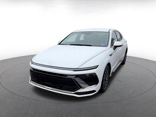 2024 Hyundai SONATA Hybrid SE