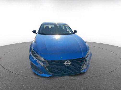 2025 Nissan Altima SR FWD