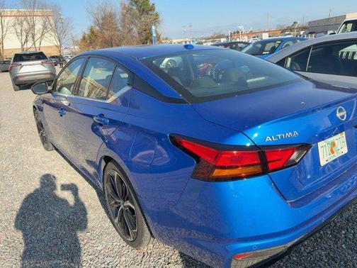 2025 Nissan Altima SR FWD