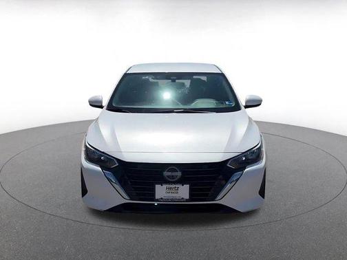 Aspen White Tricoat 2024 Nissan Sentra SV