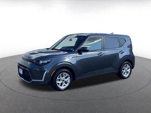Gravity Gray 2025 Kia Soul LX