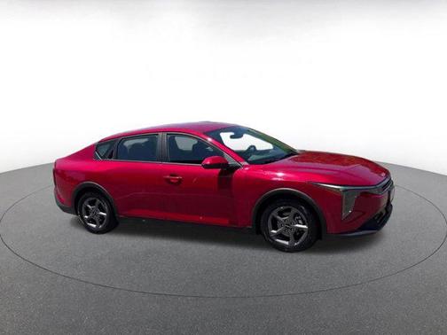 Currant Red 2025 Kia K4 LXS