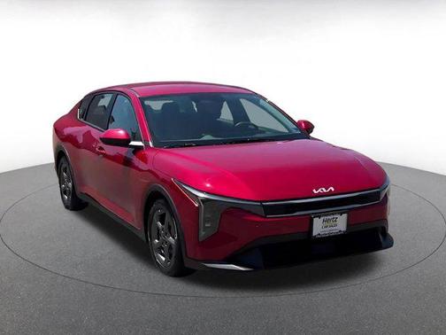 Currant Red 2025 Kia K4 LXS