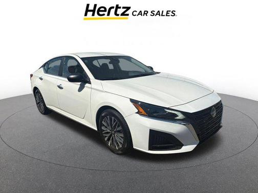 Glacier White 2025 Nissan Altima SV FWD