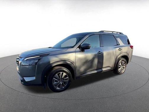 2025 Nissan Pathfinder SV 4WD