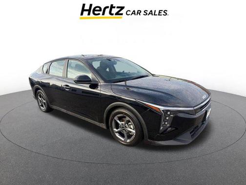 Aurora Black Pearl 2025 Kia K4 LXS