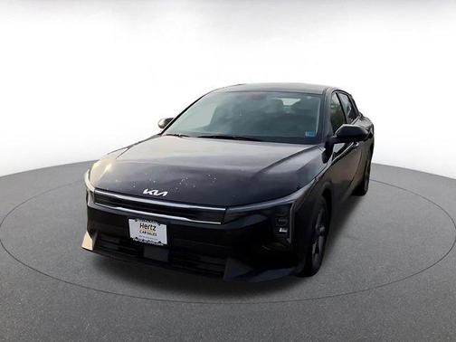 Aurora Black Pearl 2025 Kia K4 LXS