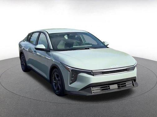 Morning Haze 2025 Kia K4 LXS