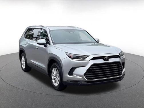 Celestial Silver Metallic 2025 Toyota Grand Highlander XLE