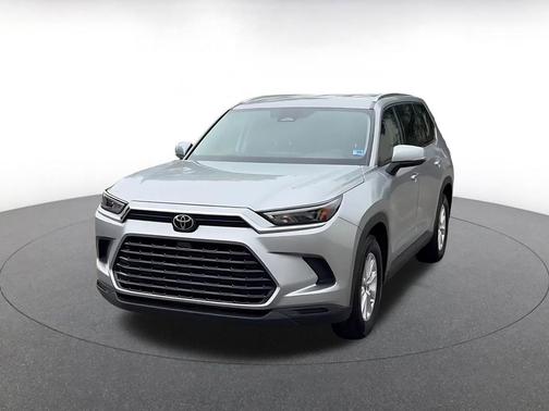 Celestial Silver Metallic 2025 Toyota Grand Highlander XLE