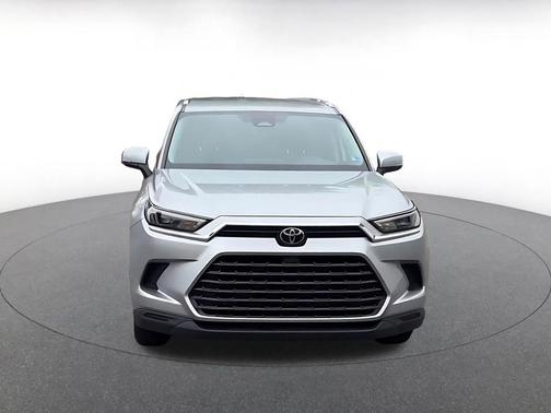 Celestial Silver Metallic 2025 Toyota Grand Highlander XLE