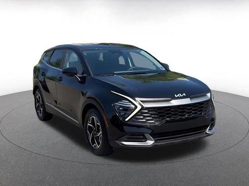 Ebony Black 2025 Kia Sportage LX